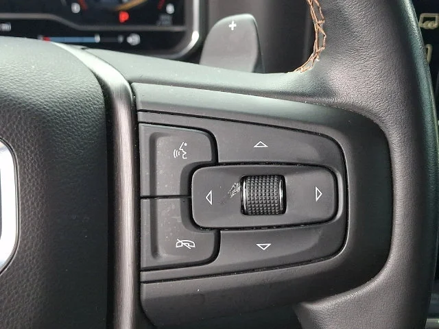 Used 2025 Silver GMC AT4 image 23
