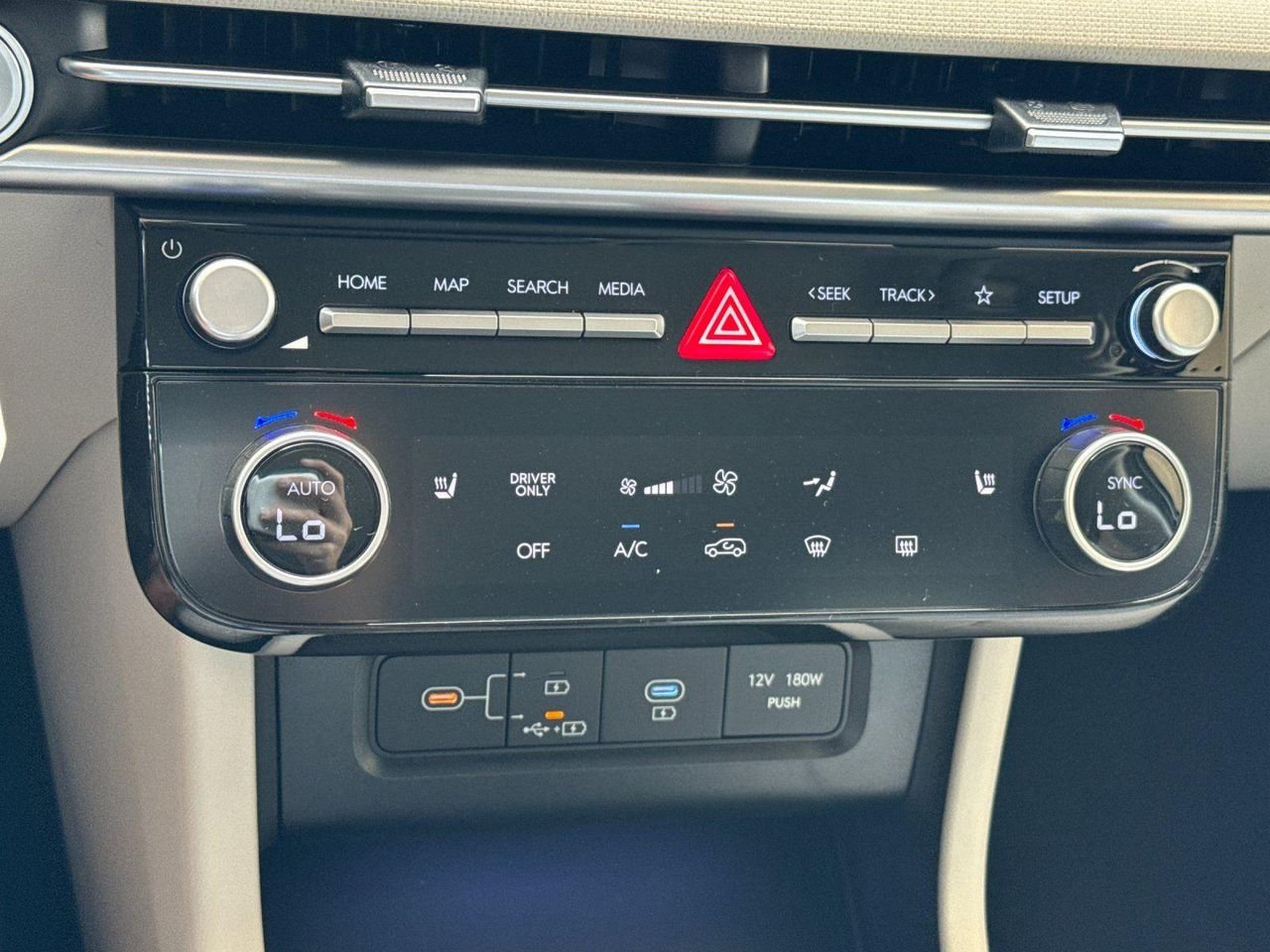 New 2026 White Hyundai SEL Convenience image 19