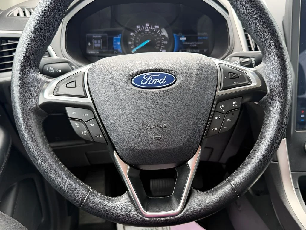 Used 2024 White Ford SEL image 21