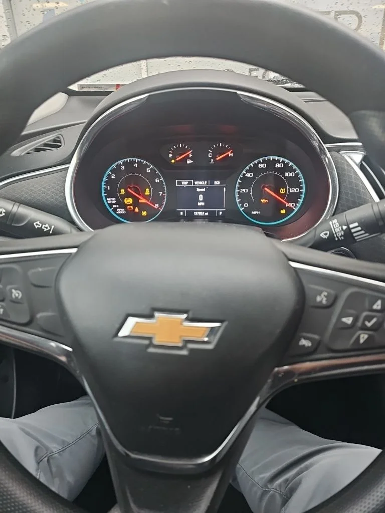 Used 2020 White Chevrolet LT image 10