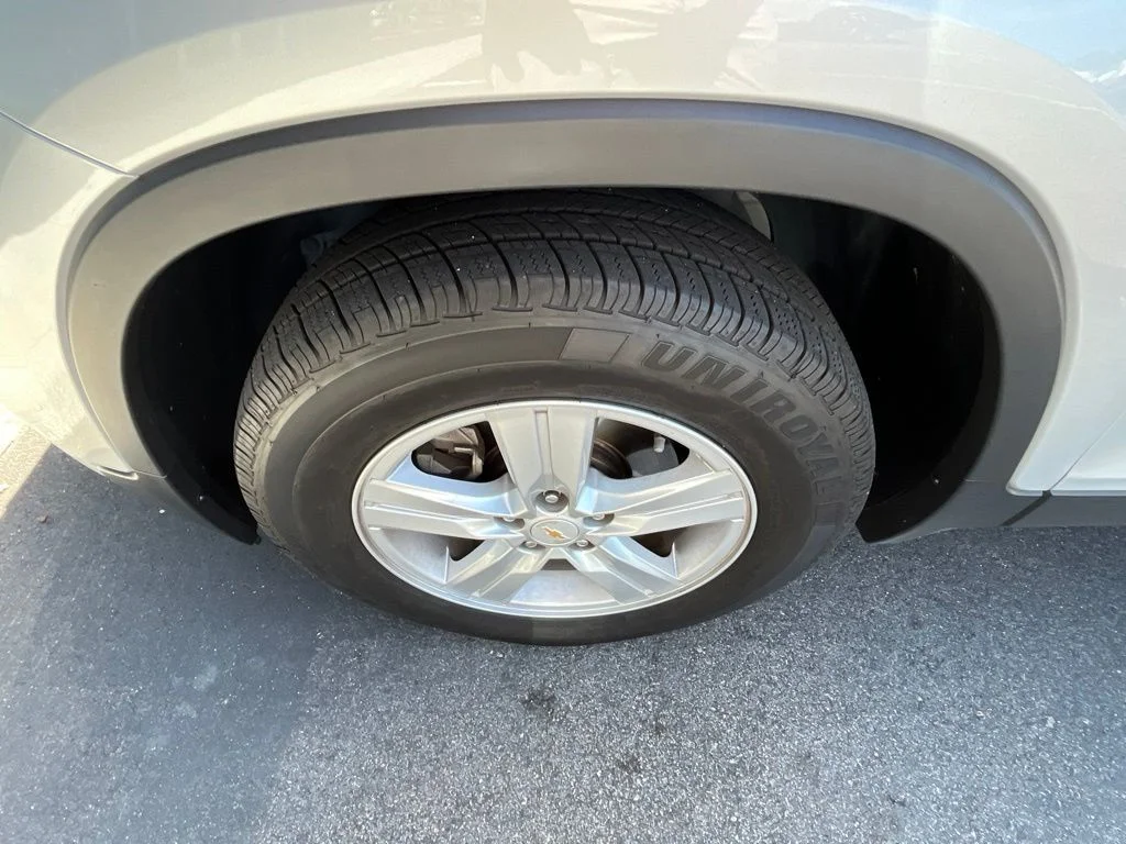 Used 2020 Silver Chevrolet LT image 25