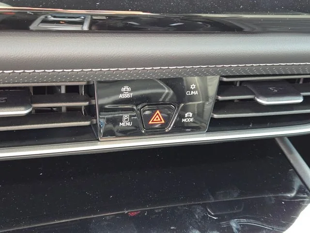2026 Volkswagen Atlas Cross Sport SE w/Tech - Photo 13