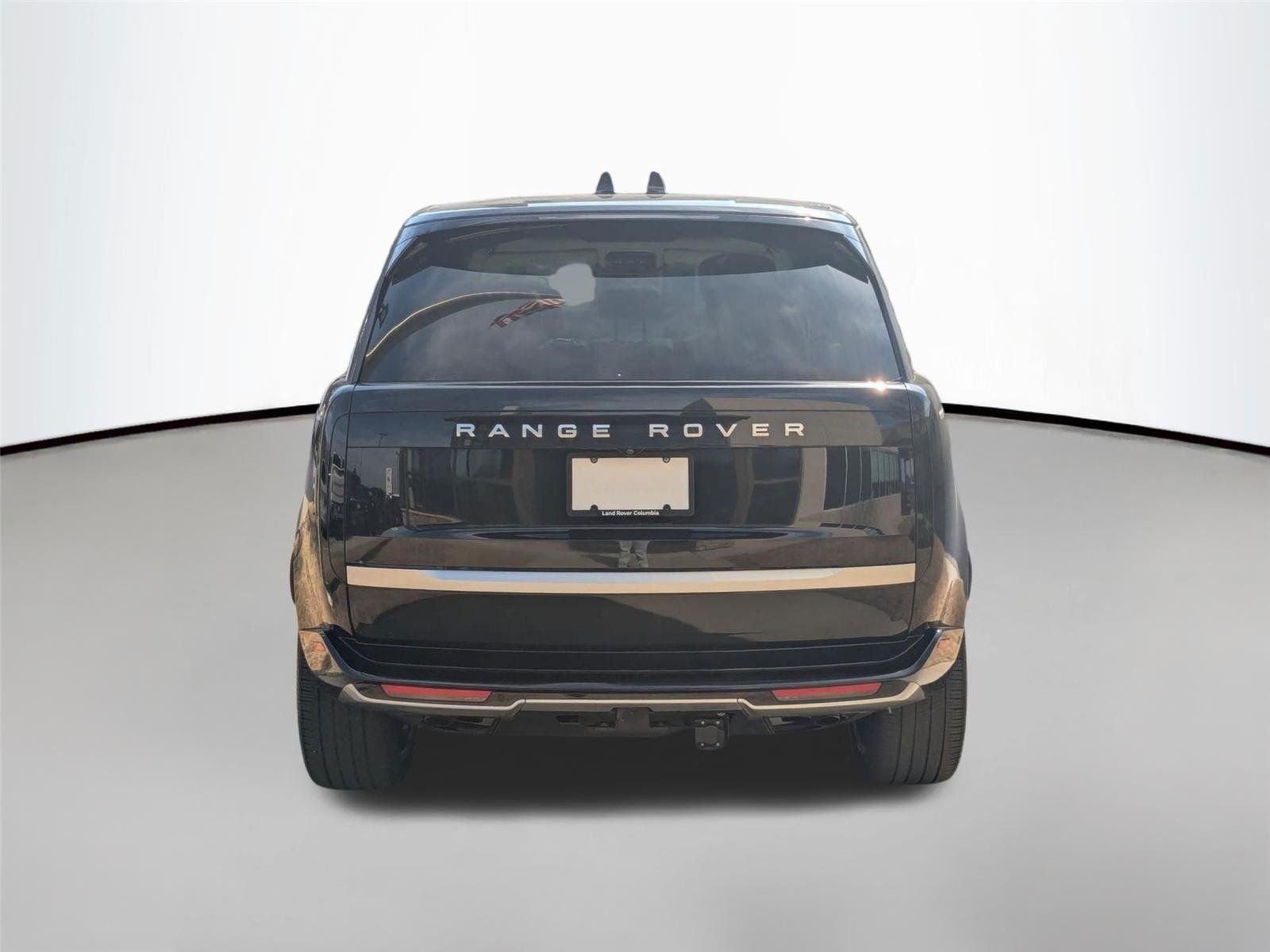 Used 2025 Santorini Black Metallic [Black] LAND ROVER AUTOBIO image 6