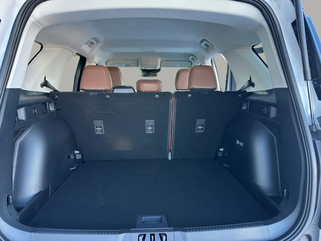 New 2025 Oxford White Ford Outer Banks® image 34