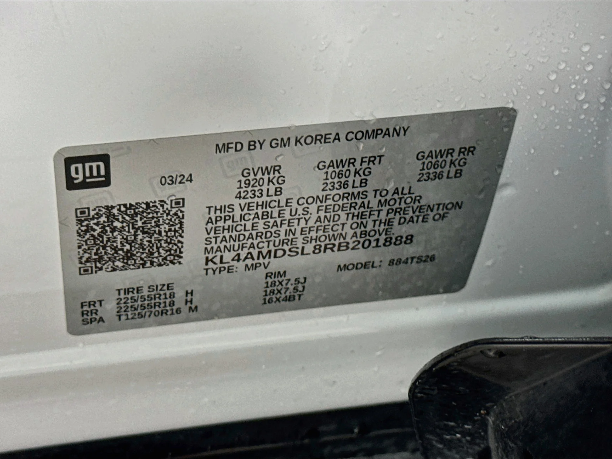 Used 2024 Summit White Buick Sport Touring image 31