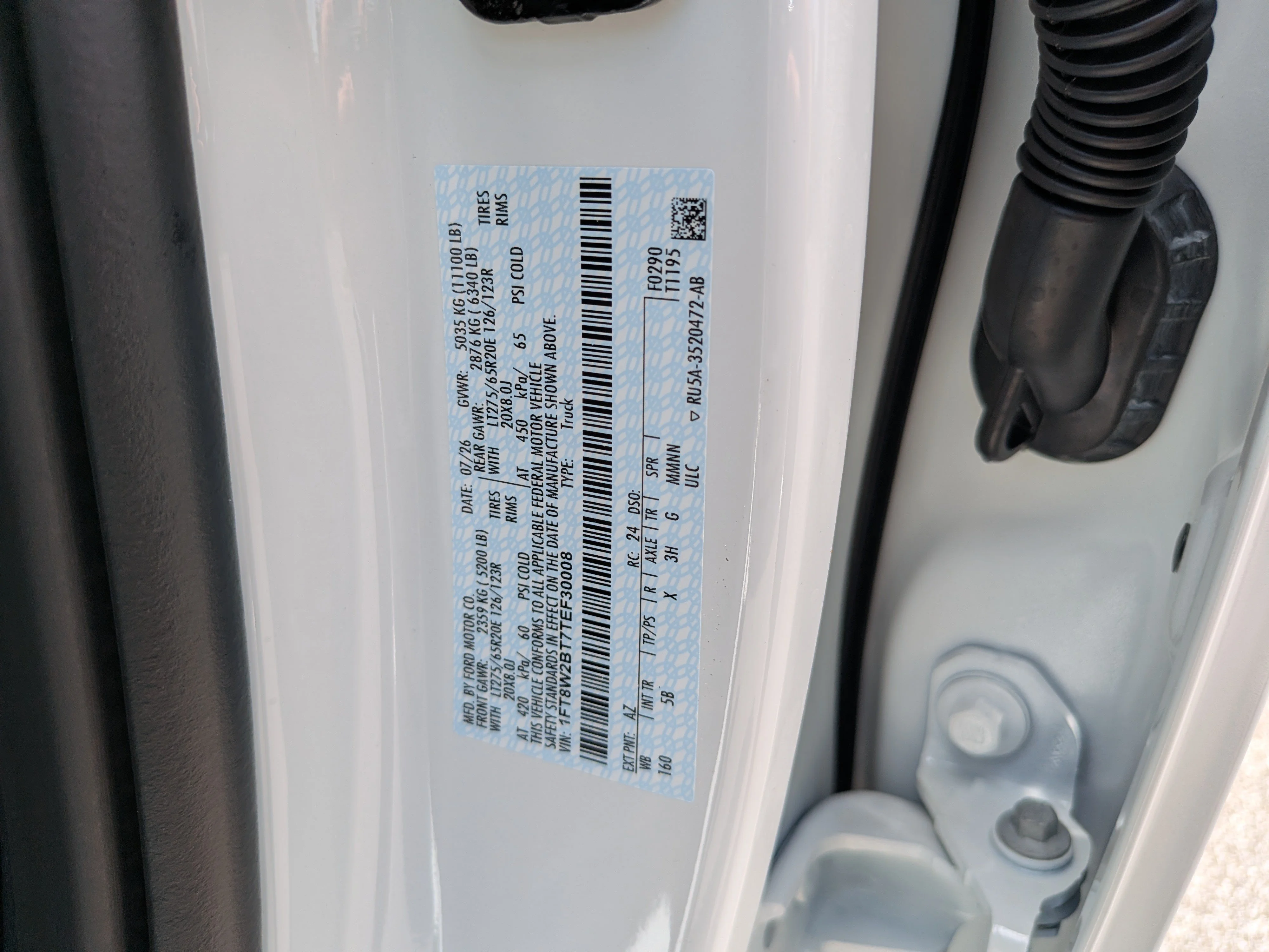 New 2026 Star White Metallic Tri-Coat Ford F-250® Lariat® image 36