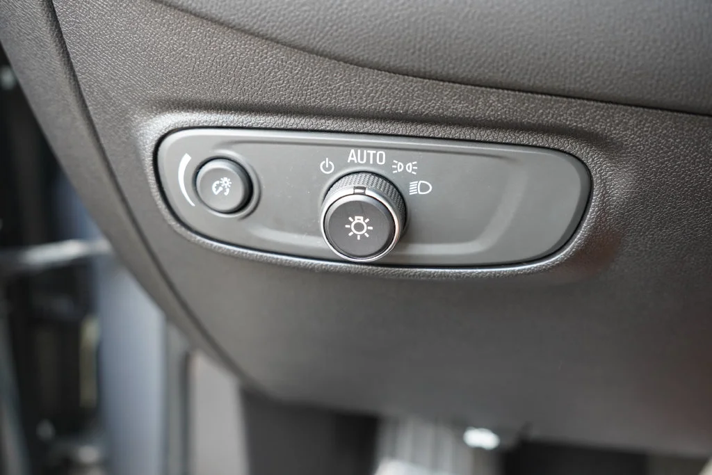 Certified Used 2018 Pepperdust Metallic Chevrolet LT image 25