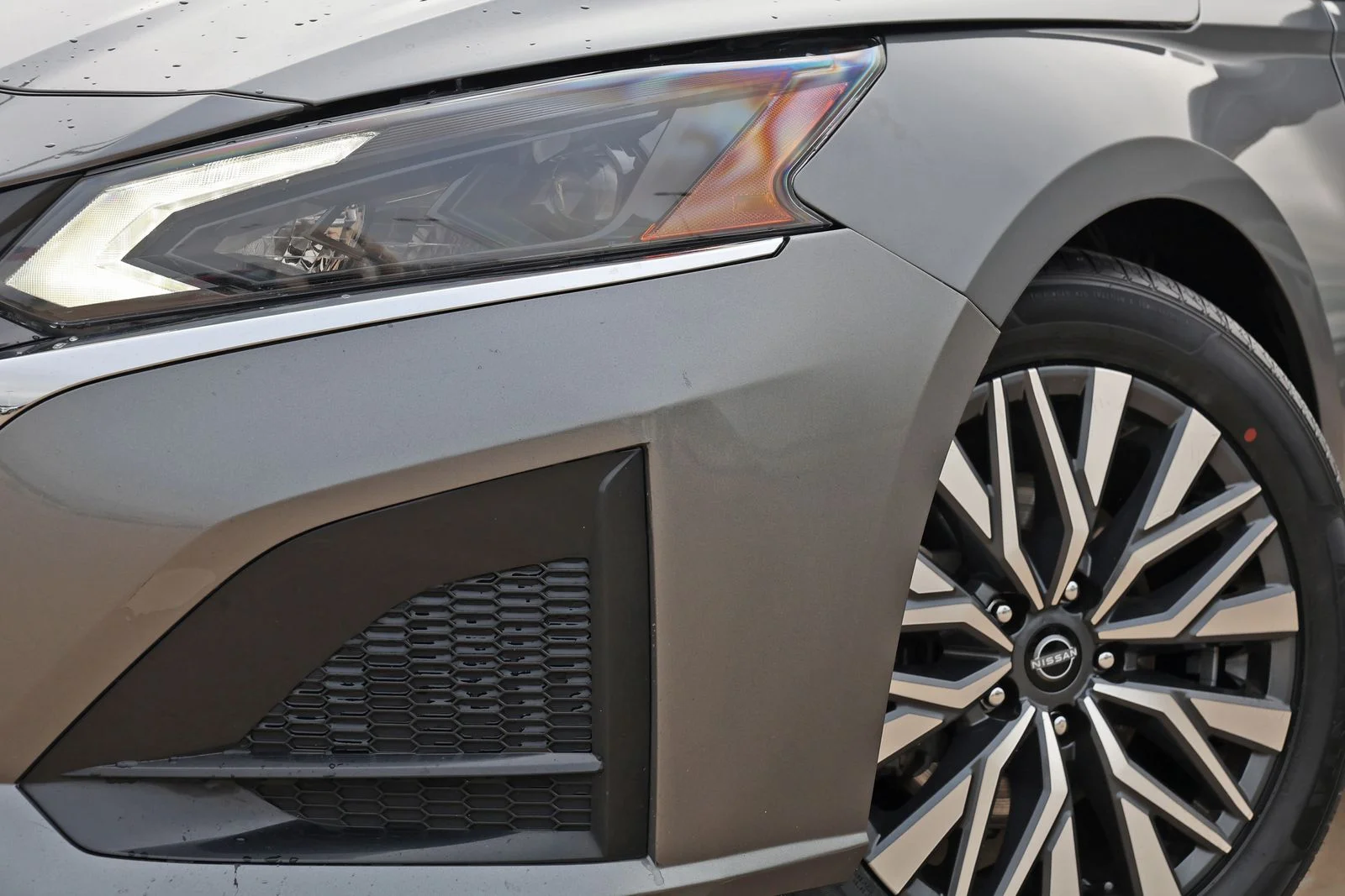 Used 2024 Gray Nissan 2.5 SV image 10