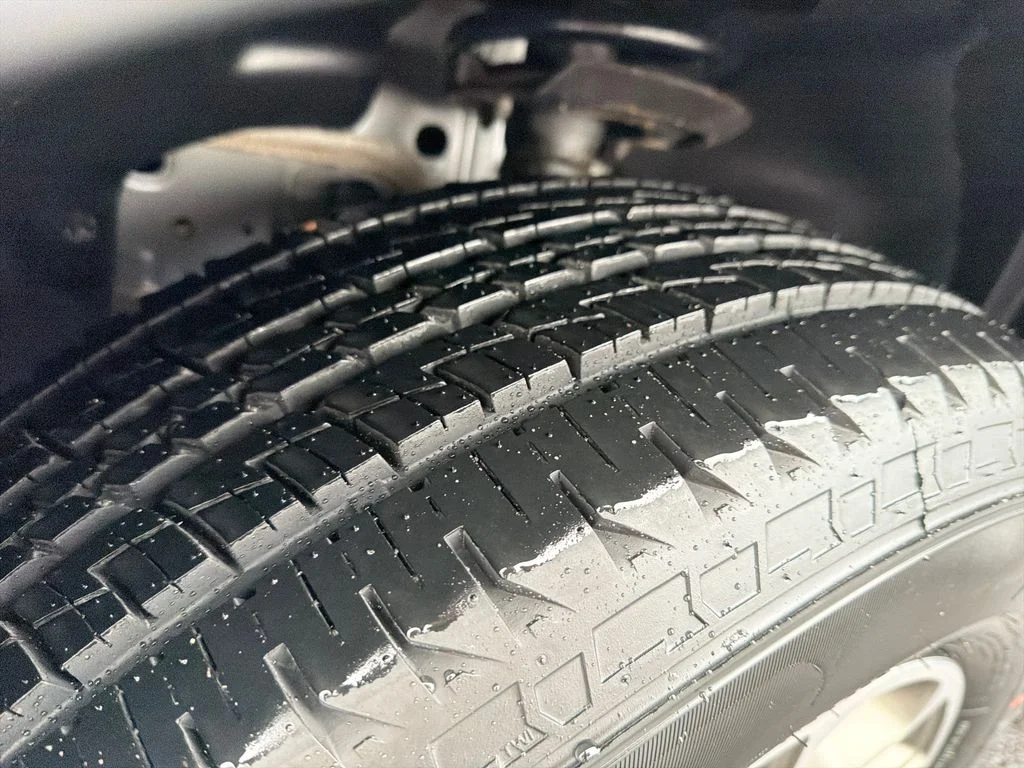 Used 2020 Silver Jeep Trailhawk image 26