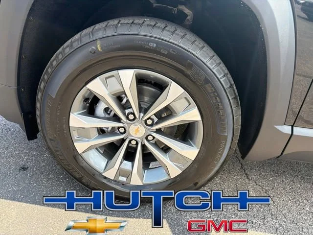 2027 Chevrolet Equinox LT - Photo 9