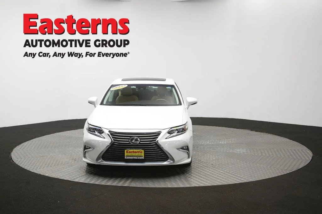 Used 2017 White Lexus 350 image 57