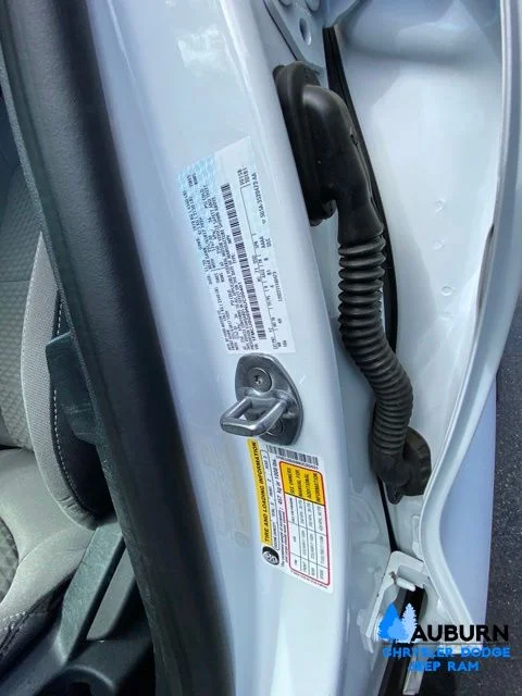 Used 2022 White Ford SE image 27