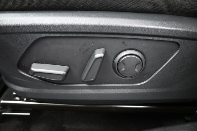 Used 2022 Red Hyundai SEL image 33