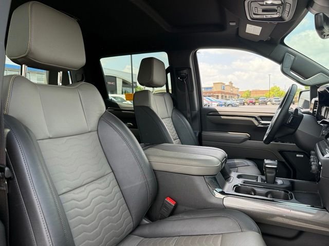 Used 2024 Black Chevrolet ZR2 image 25