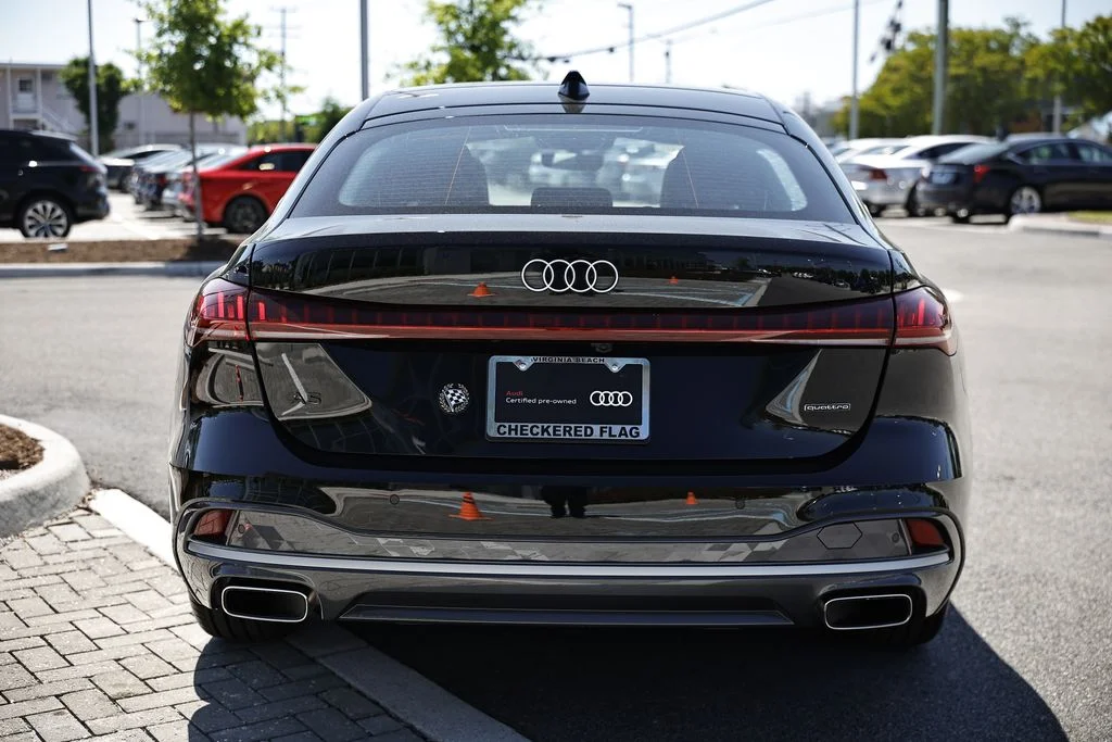 Certified Used 2025 Mythos Black Metallic Audi 2.0T Premium image 10