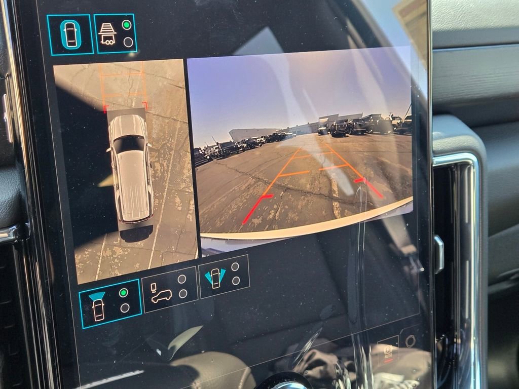 2026 GMC Yukon XL Denali - Photo 15