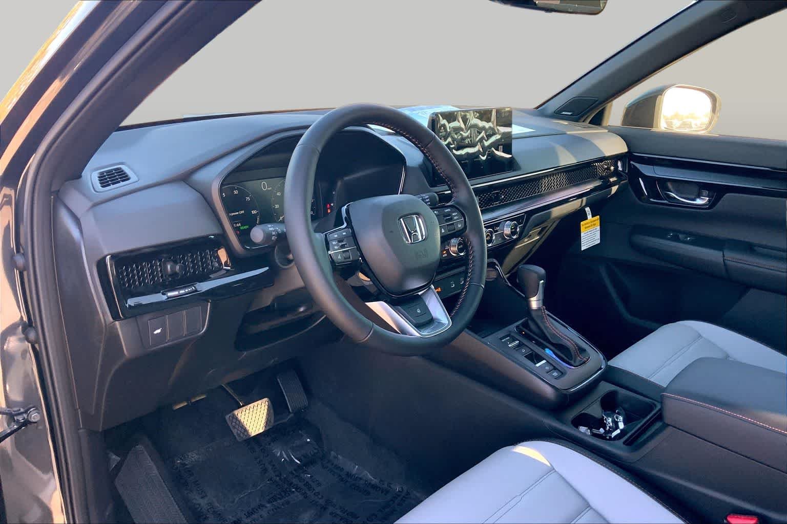 New 2026 Meteorite Gray Metallic Honda AWD Sport Touring Hybrid image 8