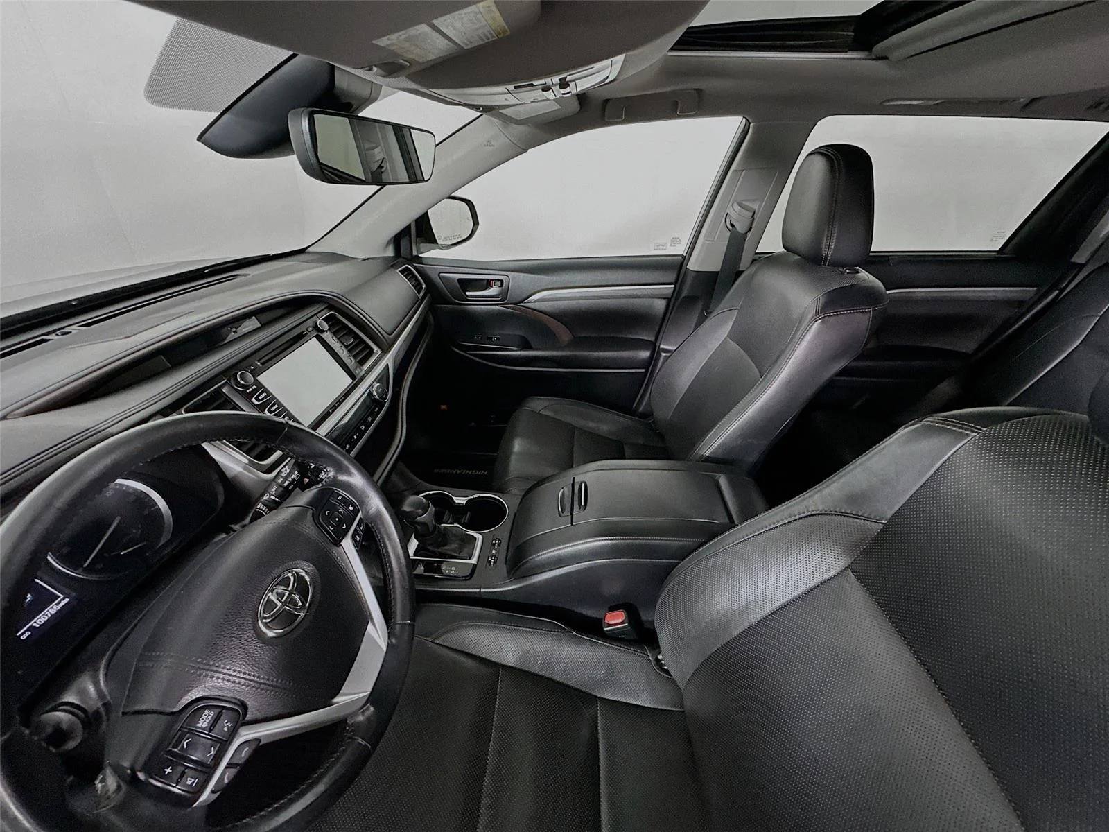 Used 2017 Predawn Gray Mica Toyota Limited image 5