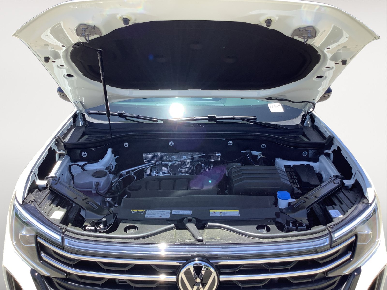 New 2026 Opal White Pearl Volkswagen 2.0T Peak Edition image 11