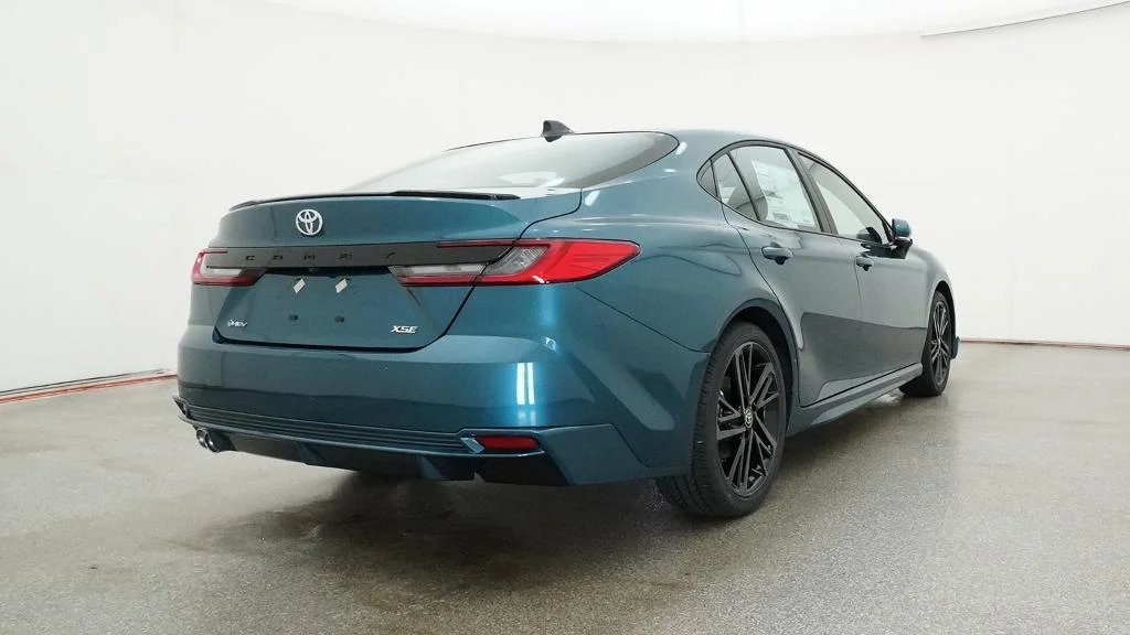 New 2026 Ocean Gem Toyota XSE image 21
