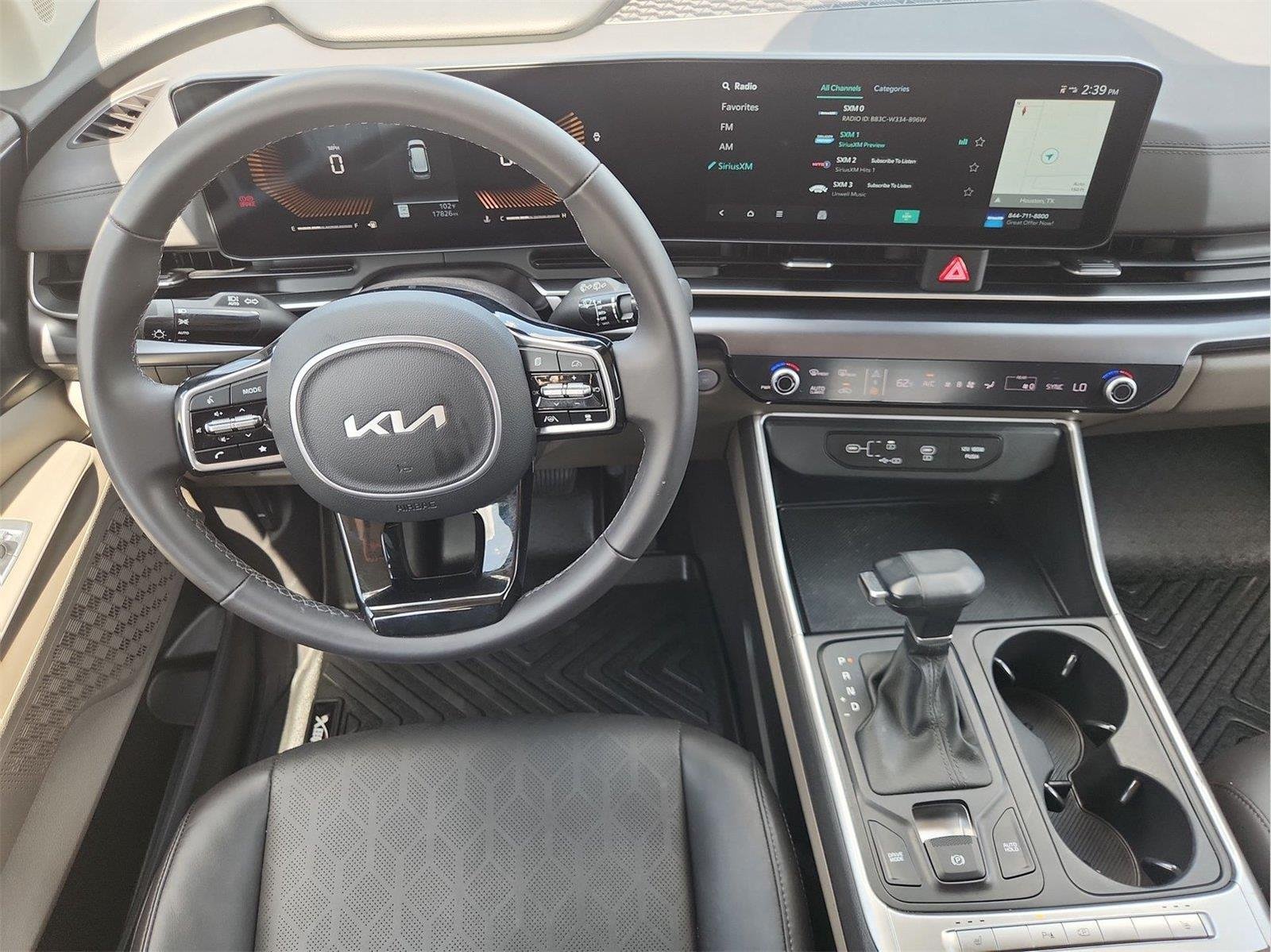 2025 Kia Carnival MPV photo 11 of 33
