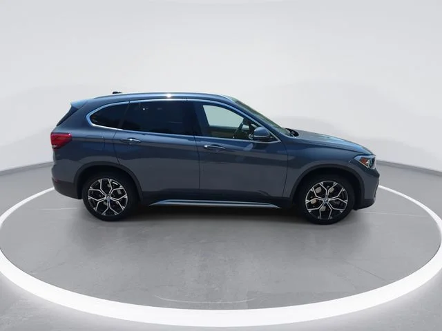 Used 2020 Gray BMW sDrive28i image 9