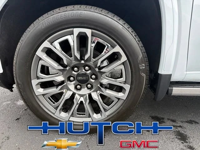 New 2026 Glacier White Tricoat GMC Denali Ultimate image 9