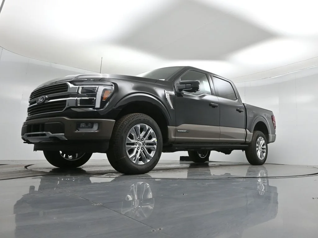 New 2026 Agate Black Metallic Ford King Ranch image 44