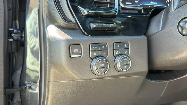 Used 2024 Gray Chevrolet ZR2 image 12