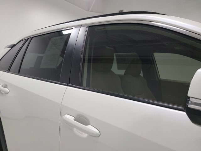 Certified Used 2022 Blizzard Pearl Toyota Hybrid XLE Premium image 12