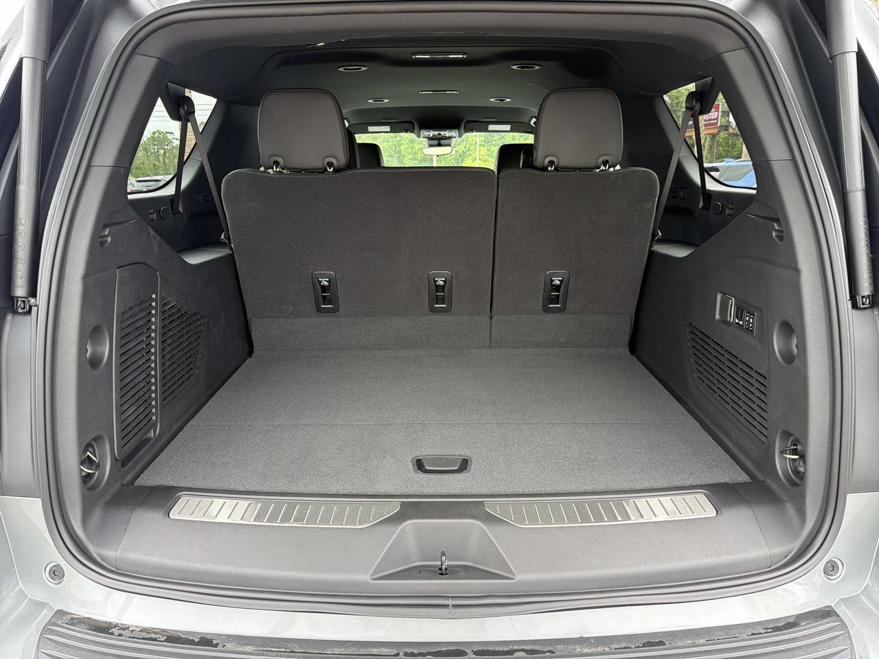 2026 Chevrolet Suburban High Country - Photo 25