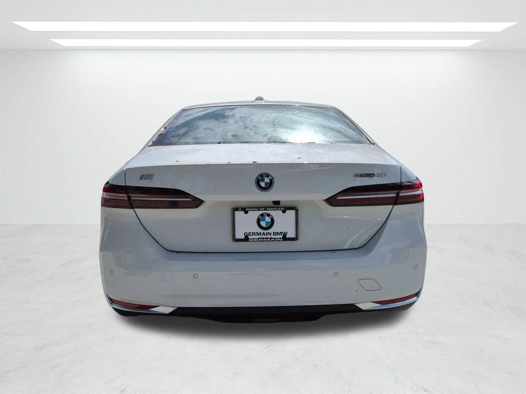 New 2026 Alpine White BMW eDrive40 image 5