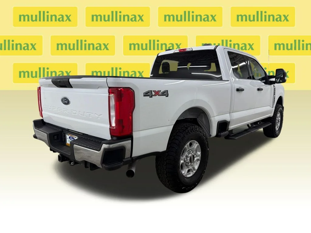 Used 2025 White Ford XLT image 3