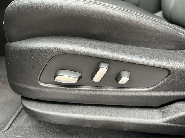 2025 Cadillac XT5 Premium Luxury - Photo 16