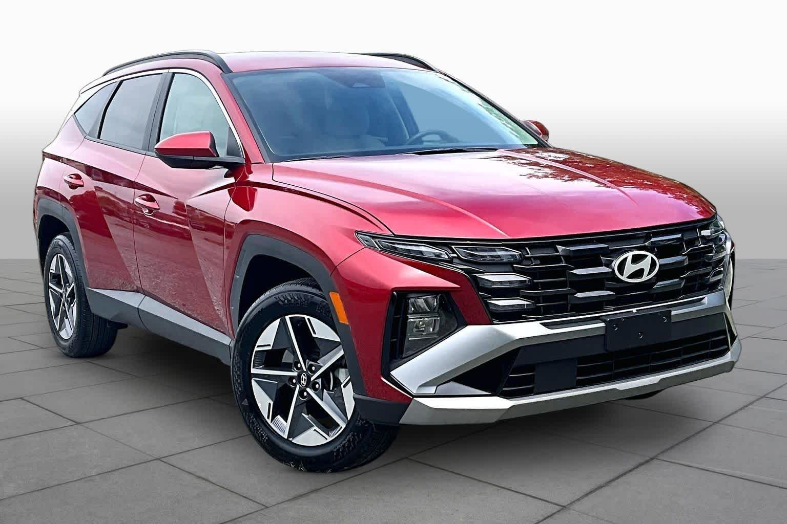 Used 2026 Ultimate Red Hyundai SEL image 3