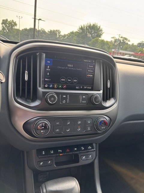 Used 2021 BLACK Chevrolet 4WD Z71 image 15