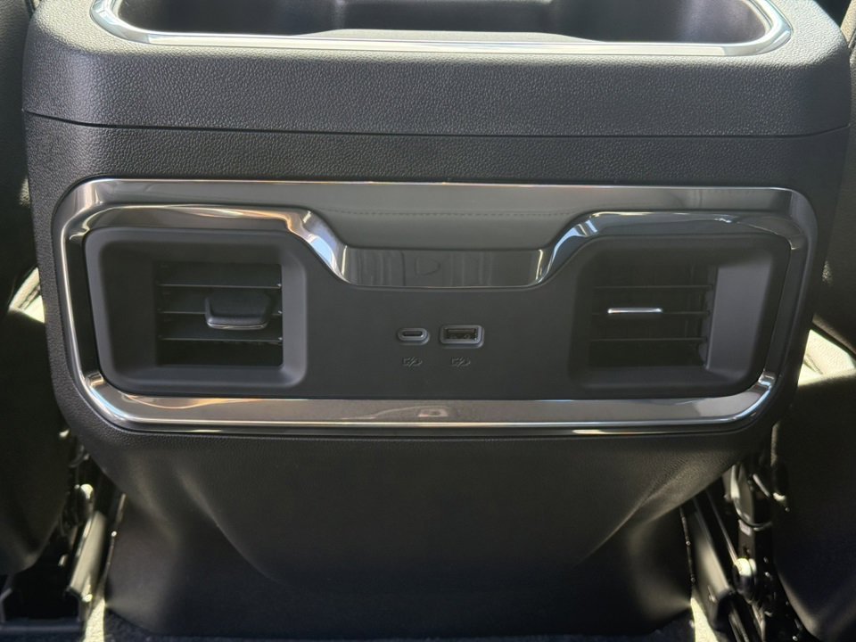 2026 GMC SIERRA - Image 30
