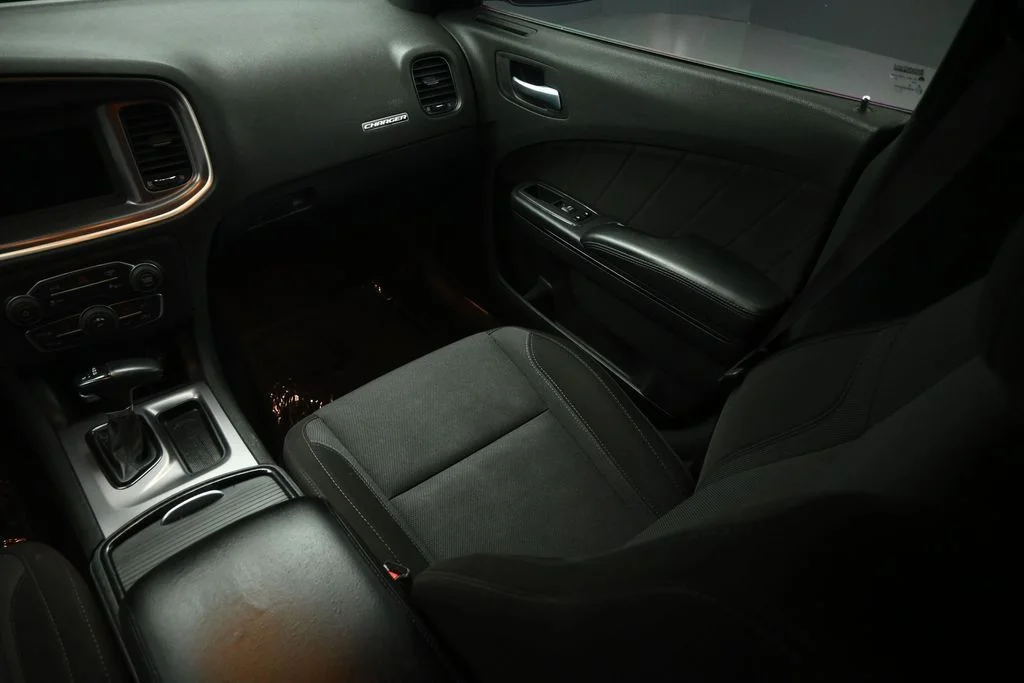 Used 2021 Black Dodge SXT image 46