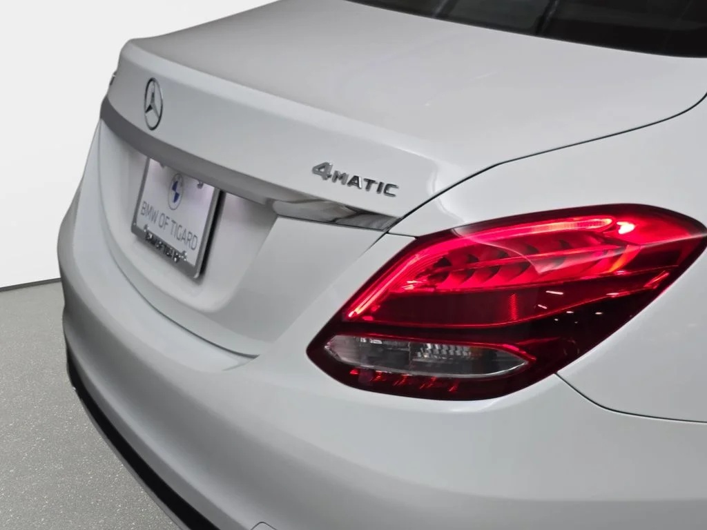 Used 2018 Polar White Mercedes-Benz C 300 image 34