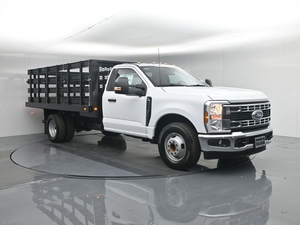 2026 Ford F-350 XL Regular Cab 169-In DRW's photo
