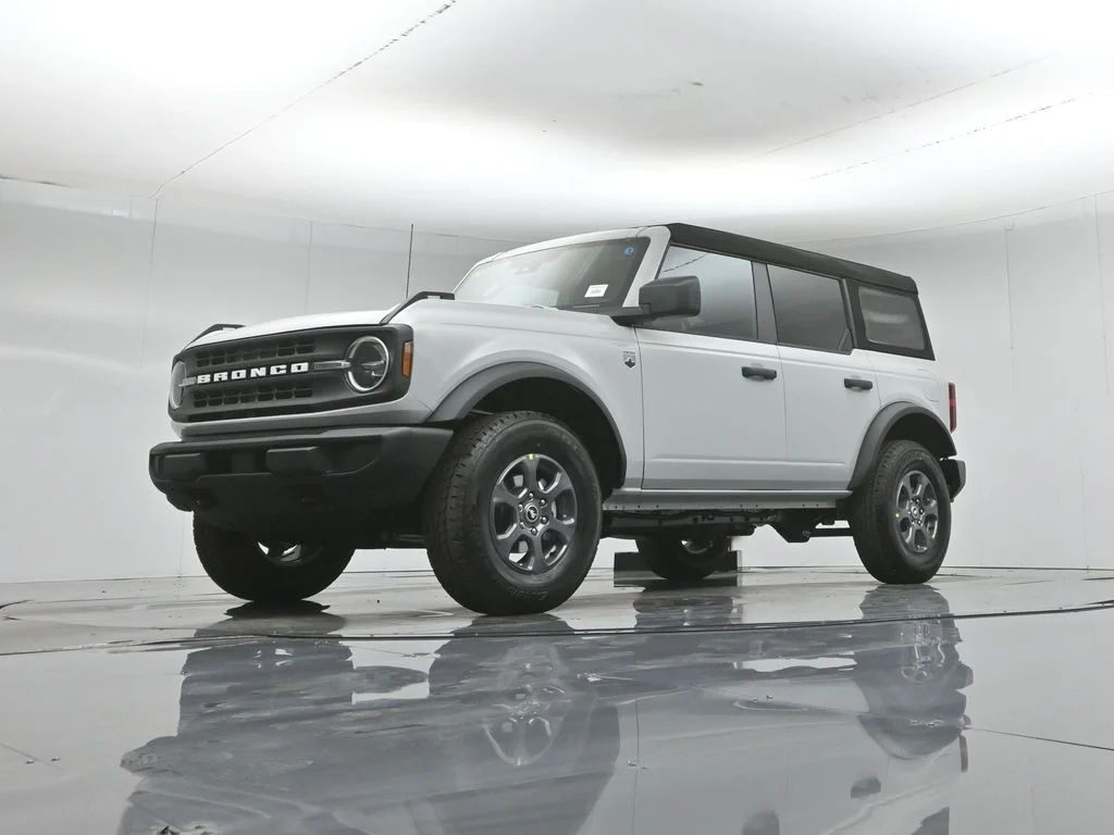 New 2026 Avalanche Gray Ford Big Bend image 42
