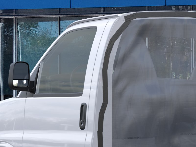 New 2026 Summit White Chevrolet 1WT image 12