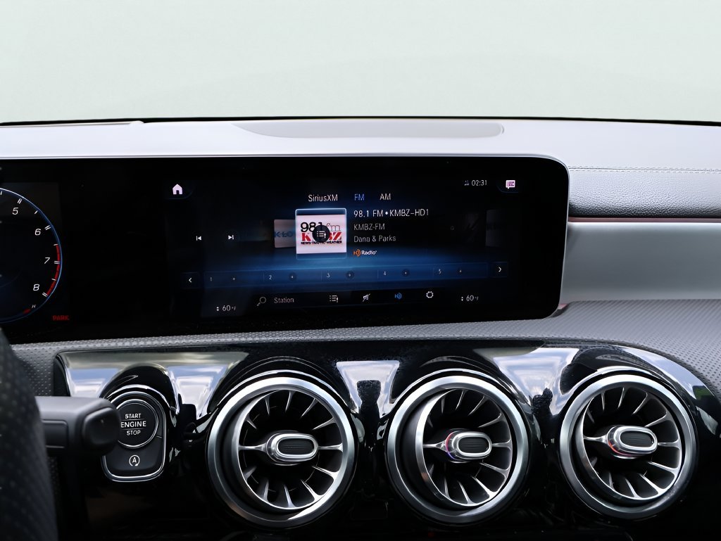 Used 2020 Polar White Mercedes-Benz Base image 23