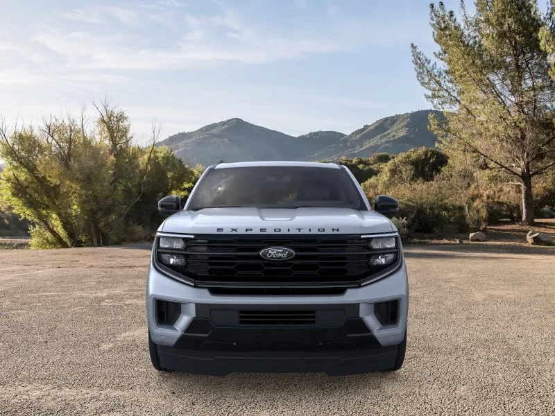 New 2026 Glacier Gray Metallic Tri-Coat Ford Platinum® image 6