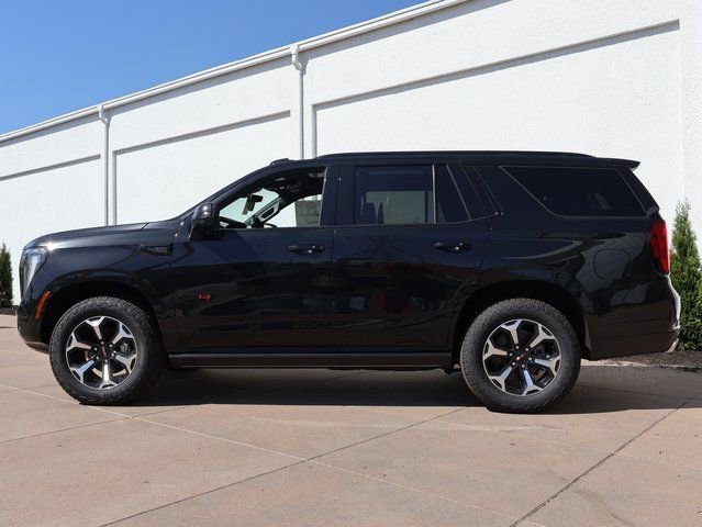2026 GMC Yukon AT4 - Photo 2