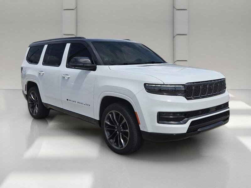 Used 2025 Bright White Clearcoat JEEP SERIES III OBSIDIAN 4X4 image 7