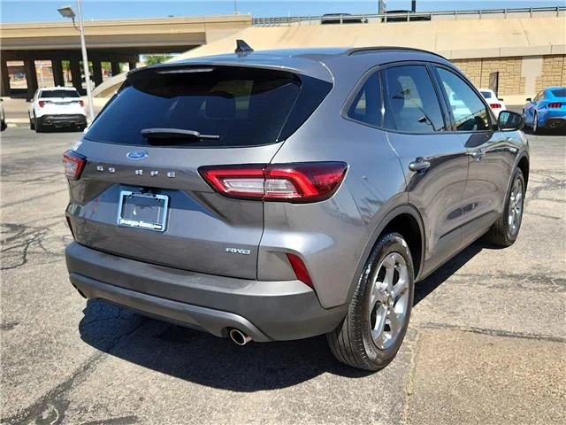 Used 2025 Carbonized Gray Metallic Ford ST-Line All-Wheel Drive image 4