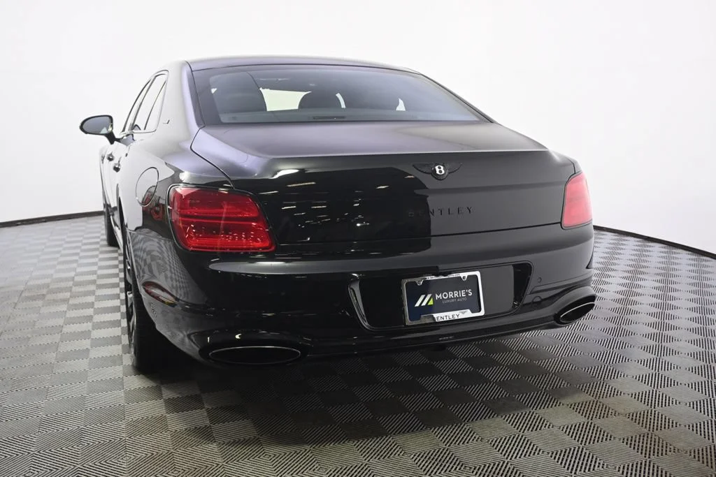 Used 2025 Q9l Bentley Black Edition image 4