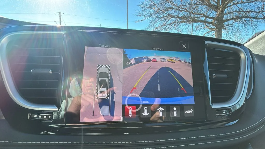 2026 Chrysler Pacifica Select - Photo 16