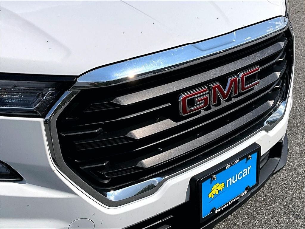 Used 2024 Summit White GMC SLE image 28